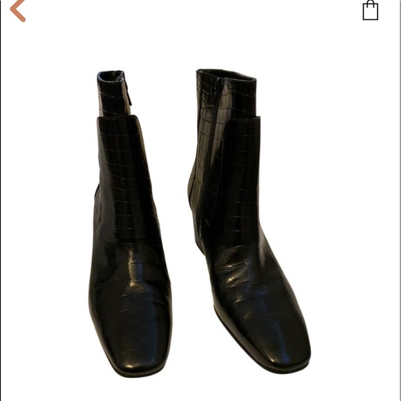GIVENCHY ANKLE BOOTS - Picture 1 of 6